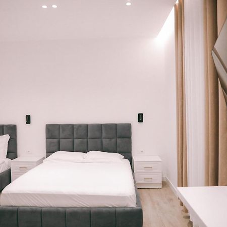 Alpha Rooms Берат Экстерьер фото