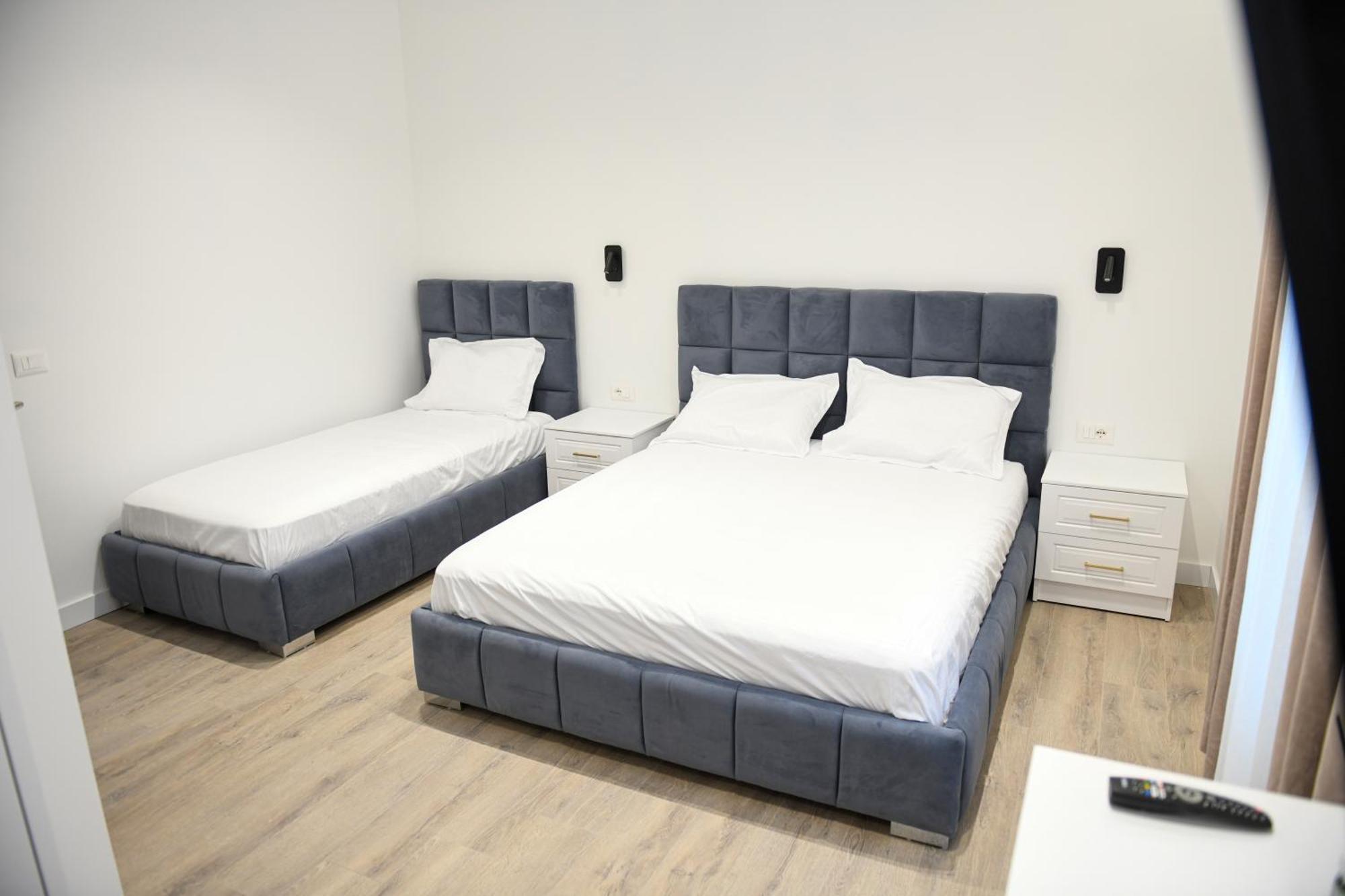 Alpha Rooms Берат Экстерьер фото